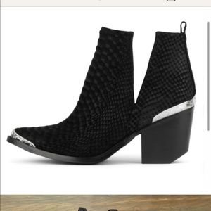 Jeffrey Campbell "Cromwell" Black Suede Booties 8 EUC